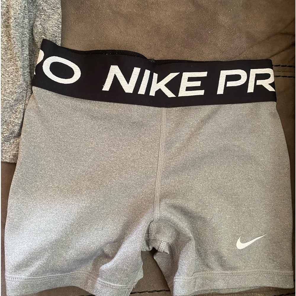Nike lot